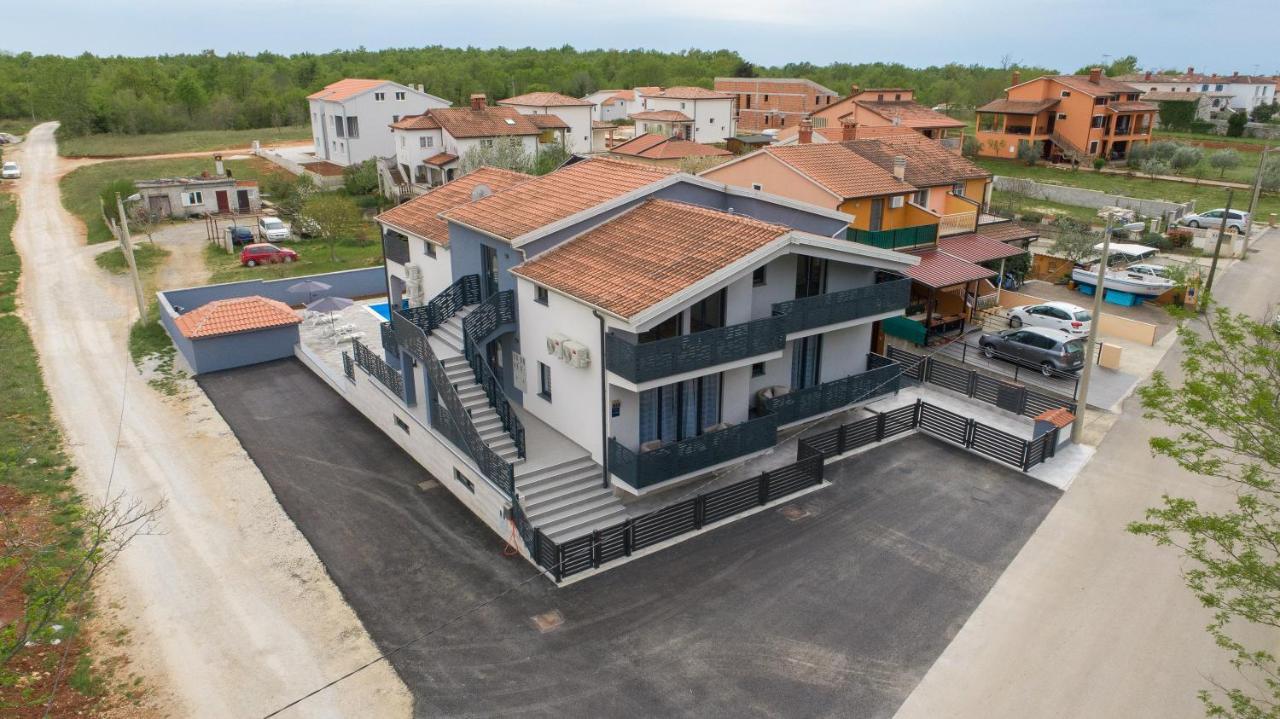 Apartmani Natalija Пореч Екстериор снимка